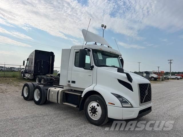 Volvo VNR64300 وحدات الجر