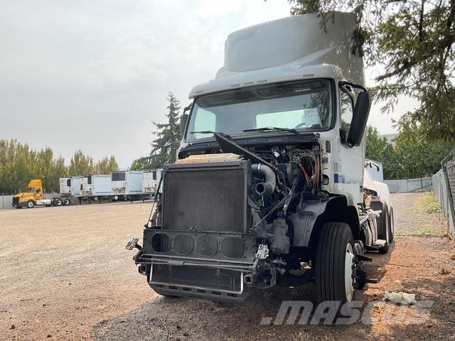 Volvo VNR64T وحدات الجر