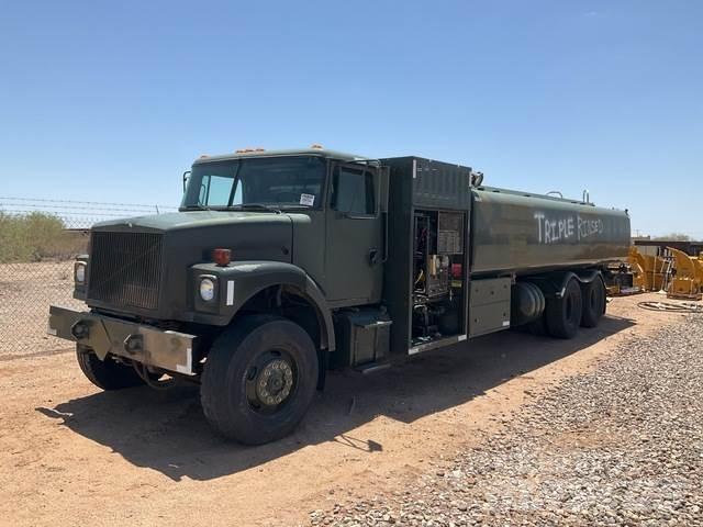 Volvo WAH شاحنات ذات صهاريج