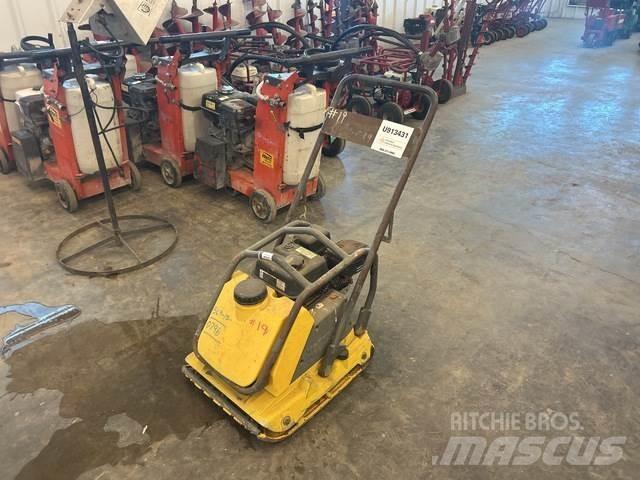 Wacker Neuson  دكاكات أفقية