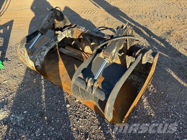 Wacker Neuson  دلاء