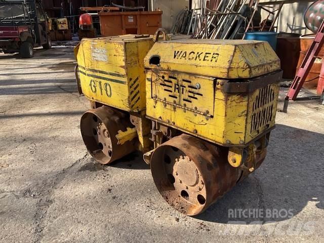 Wacker RT820 ضاغطات التربة