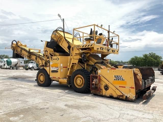 Weiler E1250A عربات نقل المواد