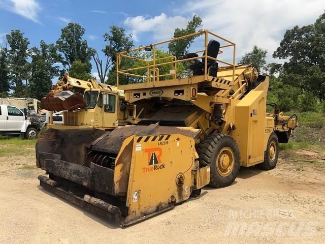Weiler E1250B عربات نقل المواد