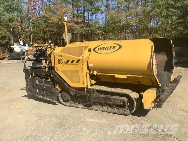 Weiler P385B معدات السفلتة