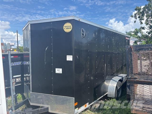 Wells Cargo  مقطورات ذات هيكل صندوقي