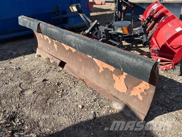 Western  حراثات ونصول الجليد