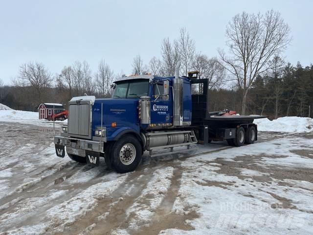 Western Star  شاحنات لوادر