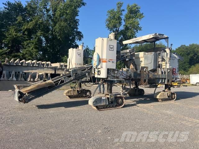 Wirtgen SP25i معدات الرصف الخرساني