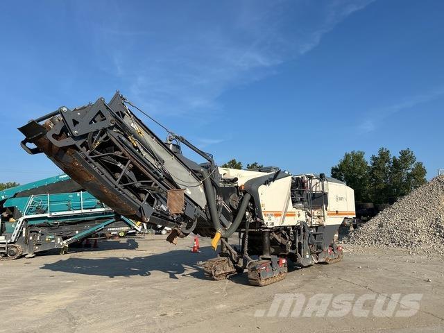 Wirtgen W210i ماكينات الكشط البارد للأسفلت