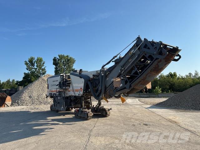 Wirtgen W210i ماكينات الكشط البارد للأسفلت