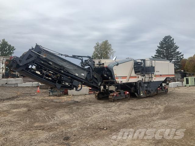Wirtgen W210i ماكينات الكشط البارد للأسفلت