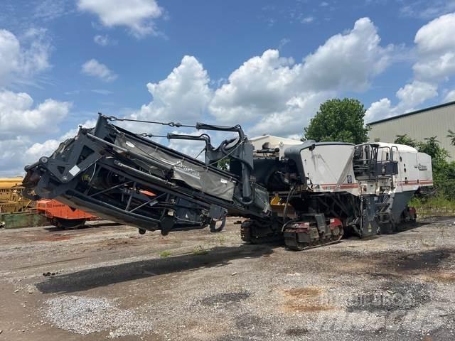 Wirtgen W220 ماكينات الكشط البارد للأسفلت