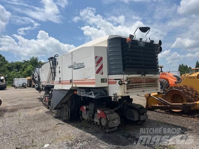 Wirtgen W220 ماكينات الكشط البارد للأسفلت