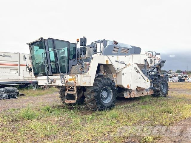 Wirtgen WR240 ضاغطات التربة