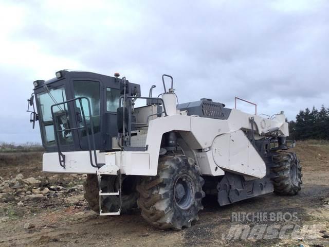 Wirtgen WR2400 ضاغطات التربة