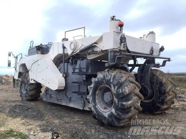 Wirtgen WR2400 ضاغطات التربة