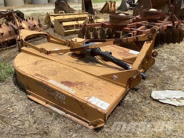 Woods BB720 جزازات وأغطية المراعي