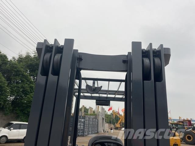 XCMG BP600 شاحنات ذات رافعات شوكية تعمل بالكهرباء
