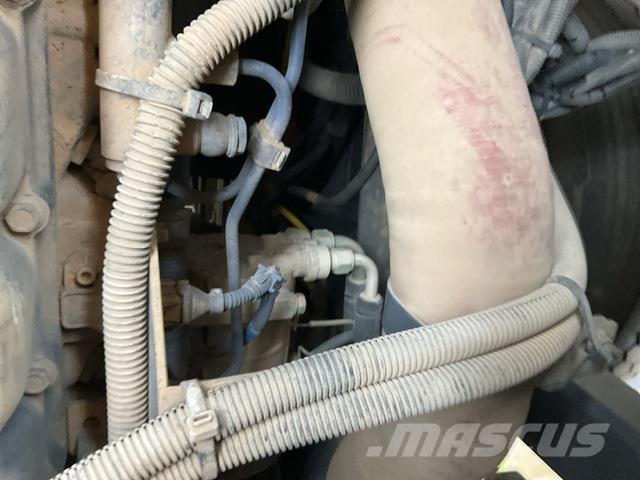 XCMG QY95K7C رافعات مجنزرة