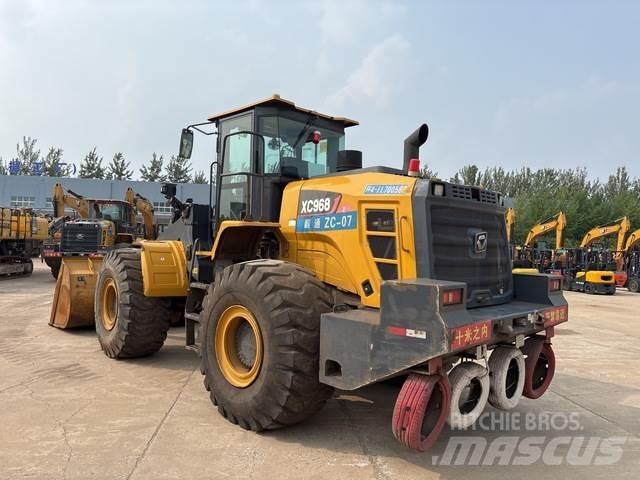 XCMG XC968I لوادر بعجل