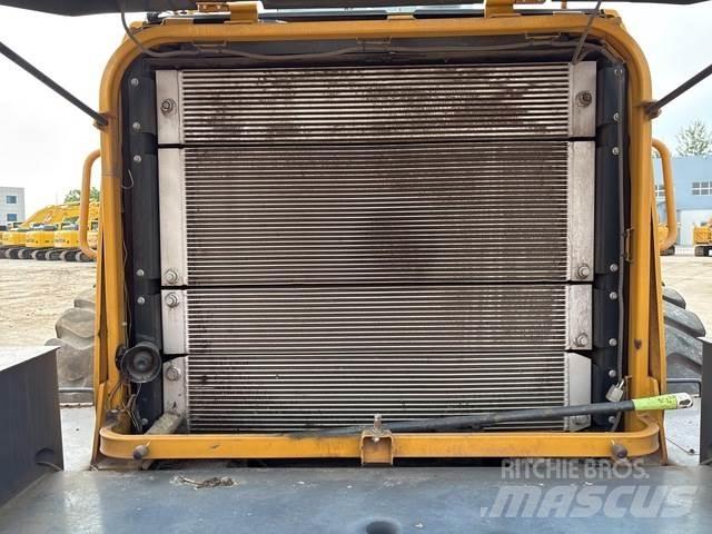 XCMG XC968I لوادر بعجل