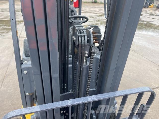 XCMG XCB-TW15 شاحنات ذات رافعات شوكية - أخرى