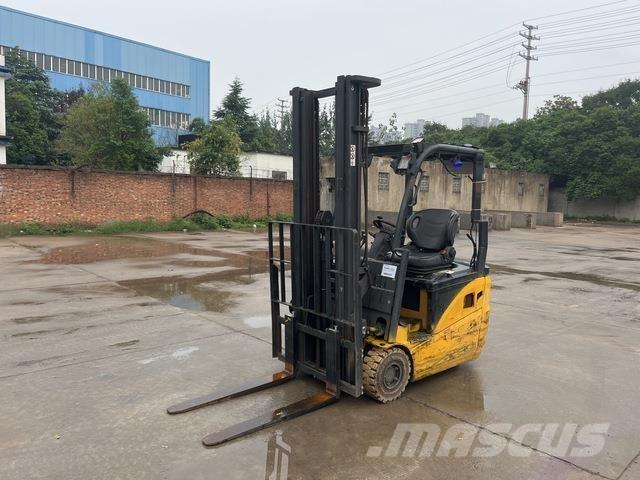 XCMG XCB-TW18 شاحنات ذات رافعات شوكية تعمل بالكهرباء