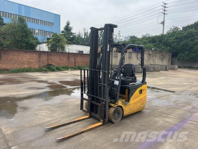 XCMG XCB-TW18 شاحنات ذات رافعات شوكية تعمل بالكهرباء