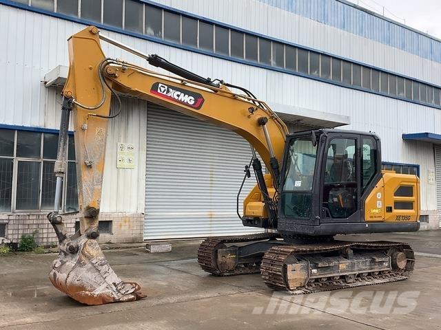 XCMG XE135G حفارات زحافة