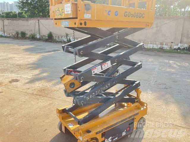 XCMG XG0608DC رافعات مقصية الشكل