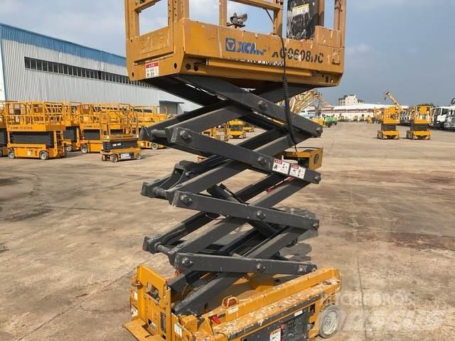 XCMG XG0608DC رافعات مقصية الشكل