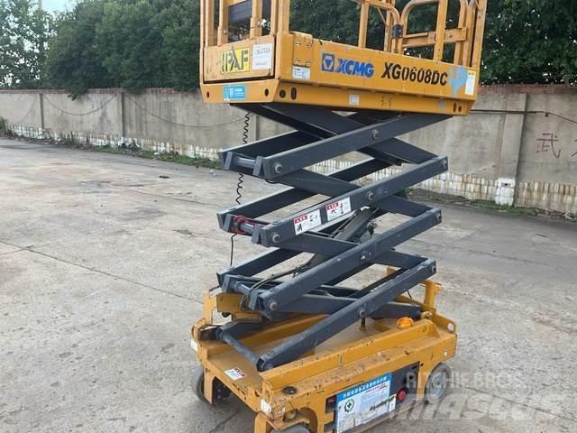 XCMG XG0608DC رافعات مقصية الشكل