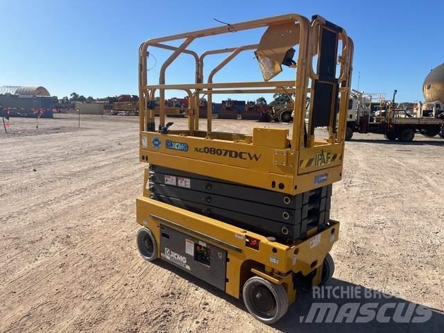 XCMG XG0807DCW رافعات مقصية الشكل