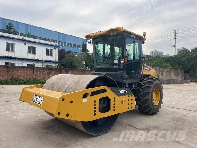XCMG XS115 مداحل أحادية الأسطوانة