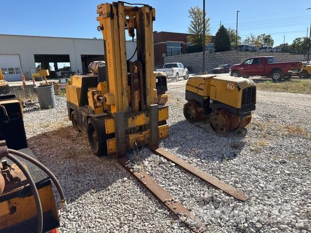 Yale  شاحنات ذات رافعات شوكية - أخرى