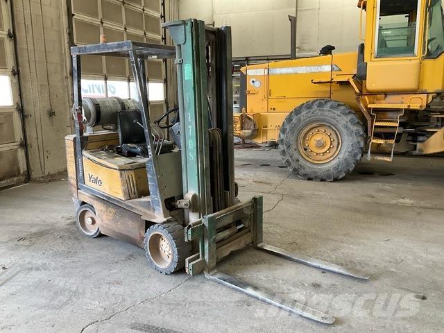 Yale GLC040 شاحنات ذات رافعات شوكية - أخرى