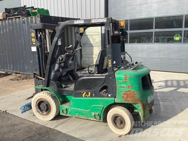 Yale GTP050MX أخرى