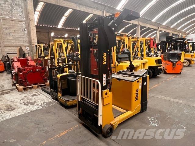 Yale MC10 شاحنة يدوية بمنصة نقالة