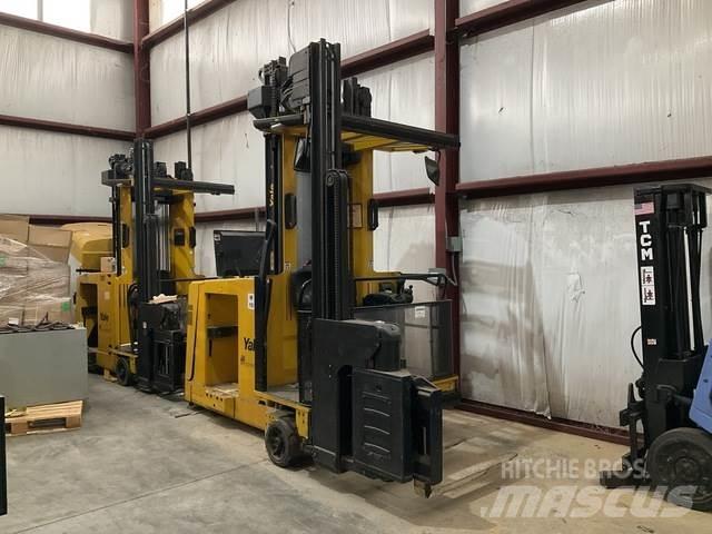 Yale NTA030SB معدات الرفع متوسط المستوى