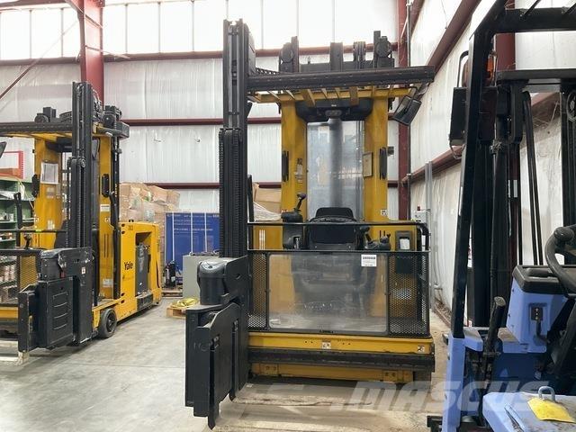 Yale NTA030SB معدات الرفع متوسط المستوى