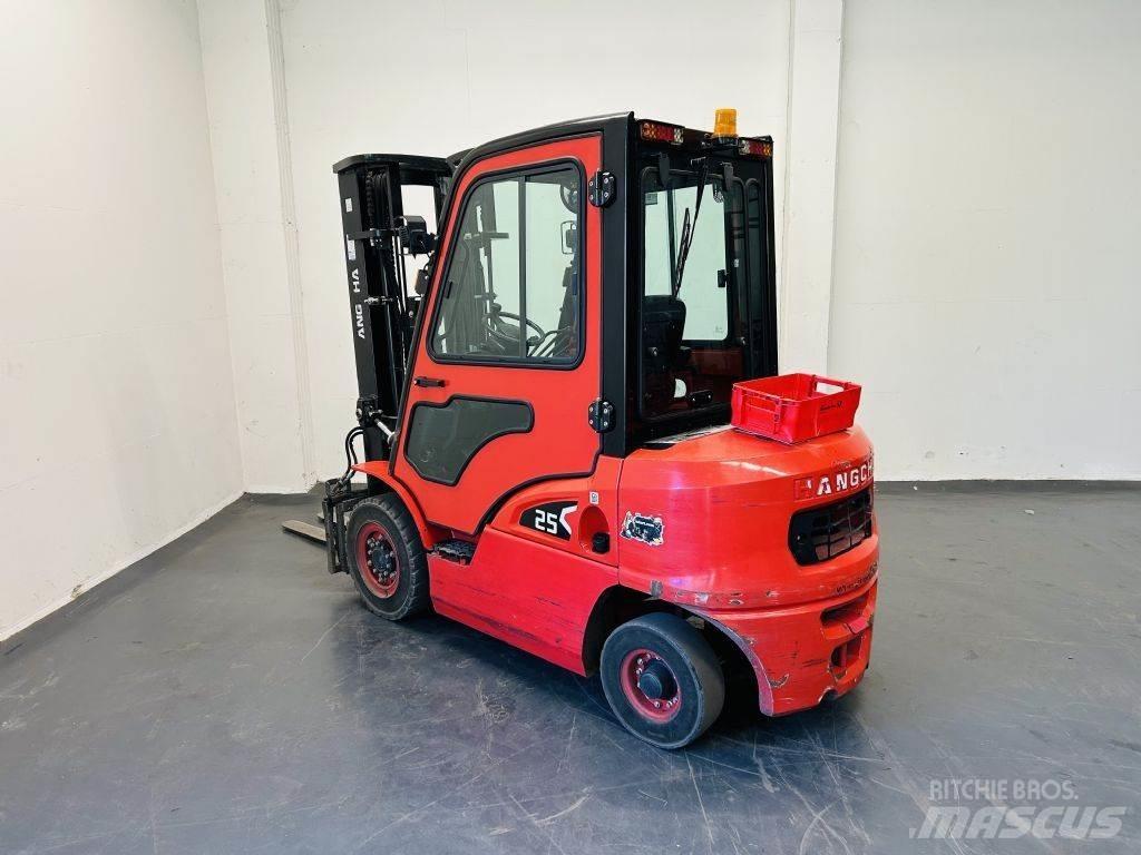 Hangcha CPCD25-XRW92F شاحنات الديزل