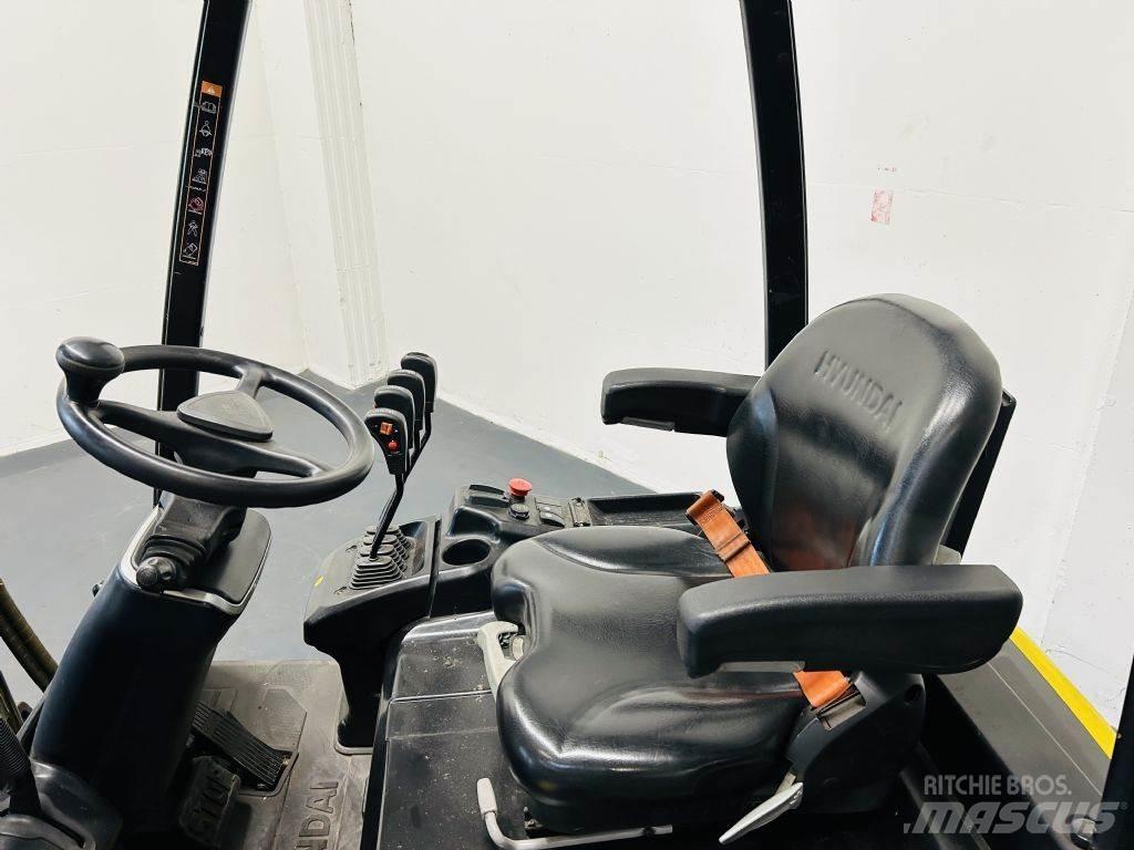 Hyundai 15BT-9 شاحنات ذات رافعات شوكية تعمل بالكهرباء
