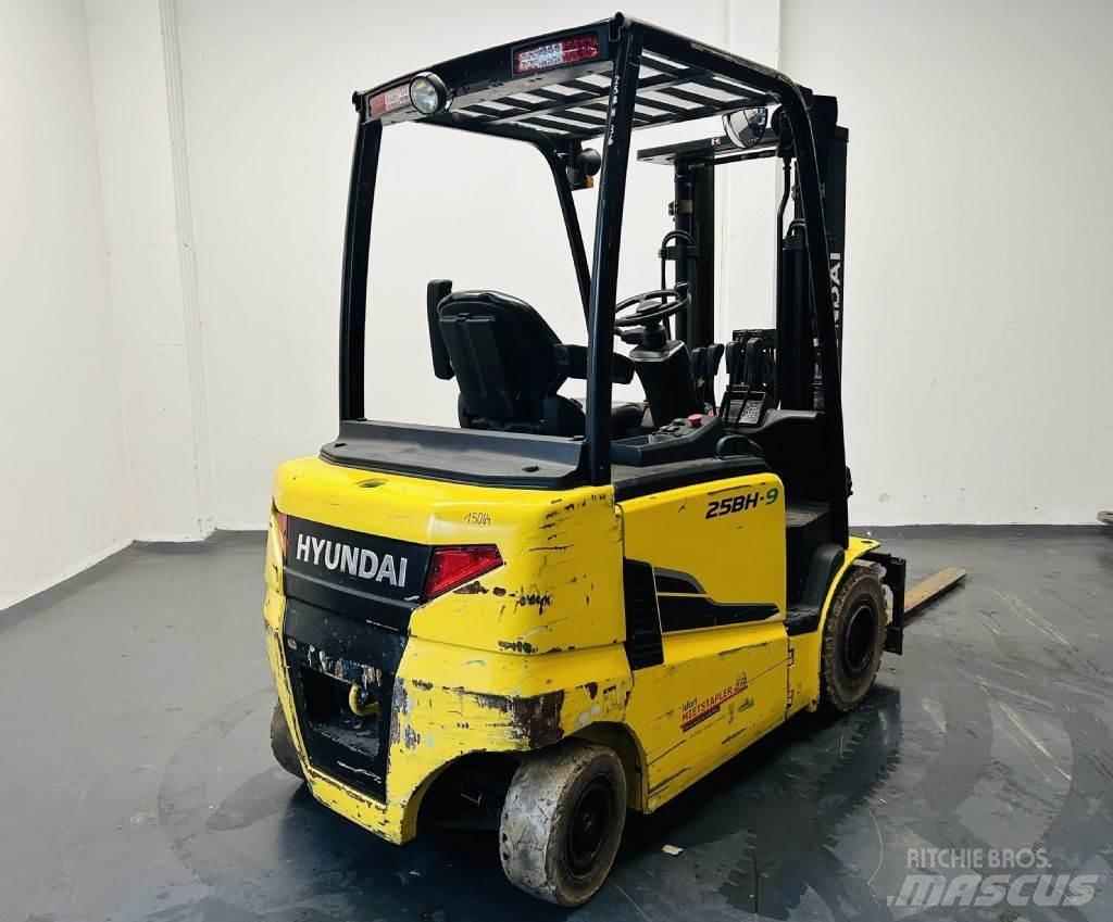 Hyundai 25BH-9 شاحنات ذات رافعات شوكية تعمل بالكهرباء