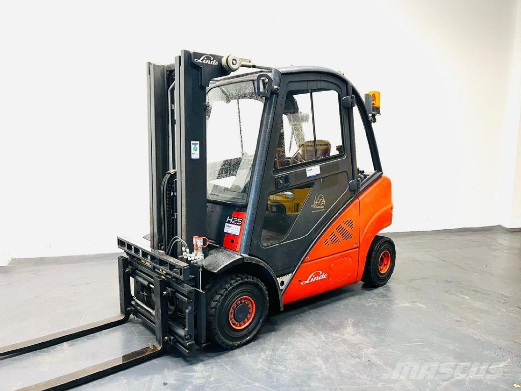 Linde H25D-01 شاحنات الديزل