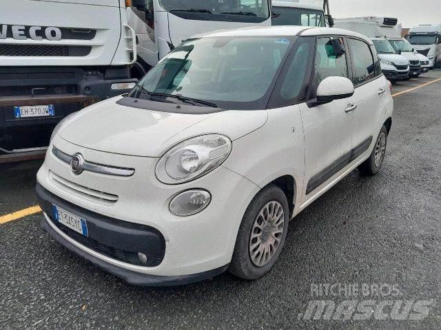 Fiat 500L هيكل صندوقي