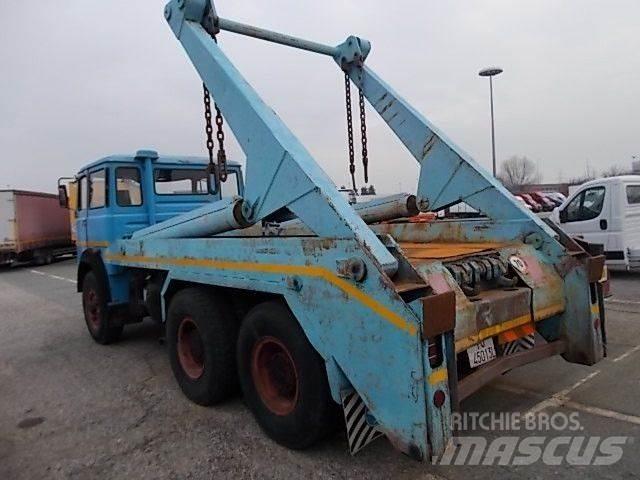 Fiat 697 NP شاحنات الرافعات الخطافية