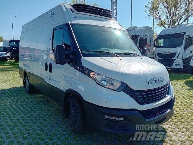 Iveco 35S16 شاحنات بدرجة حرارة قابلة للضبط