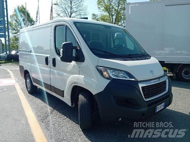 Peugeot BOXER هيكل صندوقي