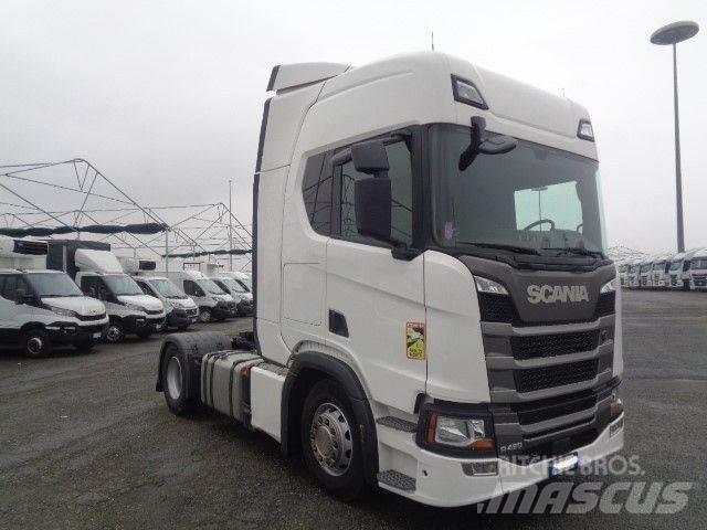 Scania R450 وحدات الجر